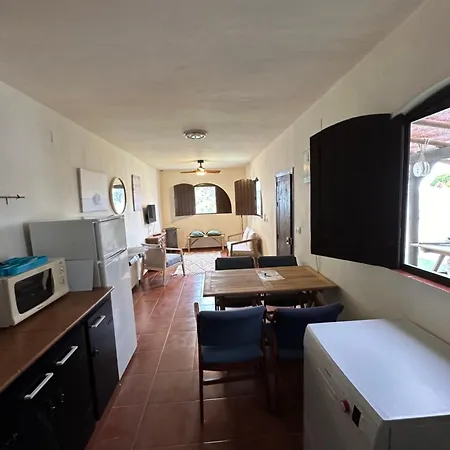 Paraiso De La Luz 7 Bedrooms, Swimming Pool & 4 Bathrooms Kadyks