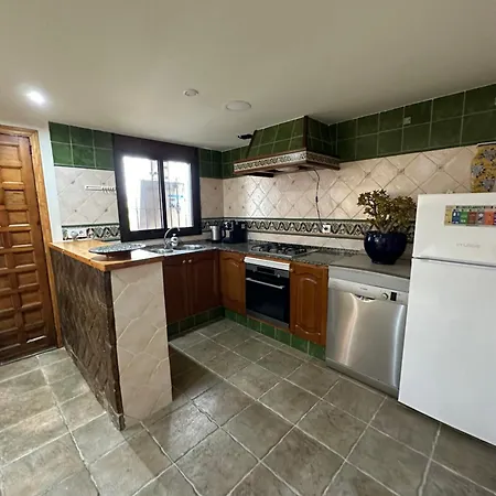 Paraiso De La Luz 7 Bedrooms, Swimming Pool & 4 Bathrooms Willa Kadyks