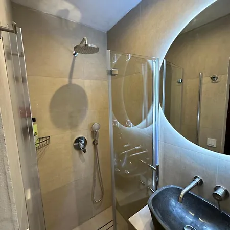 Paraiso De La Luz 7 Bedrooms, Swimming Pool & 4 Bathrooms * Kadyks