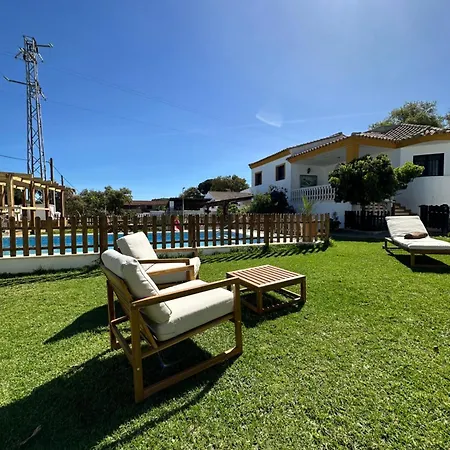 Paraiso De La Luz 7 Bedrooms, Swimming Pool & 4 Bathrooms Kadyks
